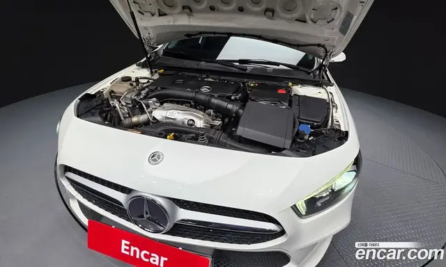 Mercedes-Benz A-Class 2020 2.0 автомат (гидро), миниатюра 6 Mercedes-Benz A-Class 2020 2.0 автомат (гидро), миниатюра 6