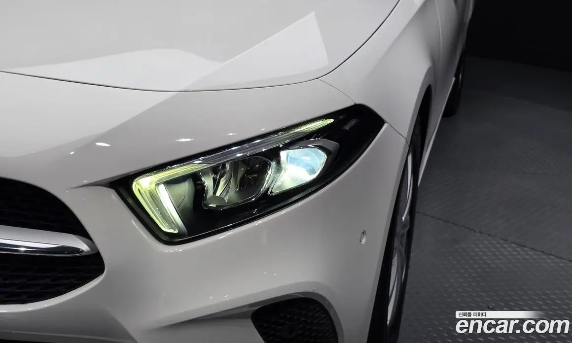 Mercedes-Benz A-Class 2020 2.0 автомат (гидро), фото 8 Mercedes-Benz A-Class 2020 2.0 автомат (гидро), фото 8