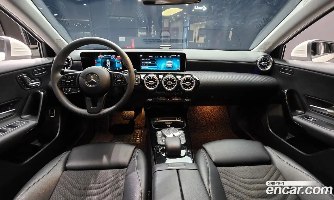 Mercedes-Benz A-Class 2020 2.0 автомат (гидро), фото 10 Mercedes-Benz A-Class 2020 2.0 автомат (гидро), фото 10