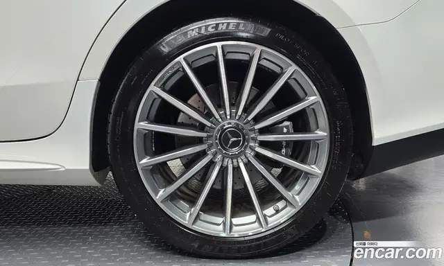 Mercedes-Benz AMG GT 2021 3.0 автомат (гидро), миниатюра 6