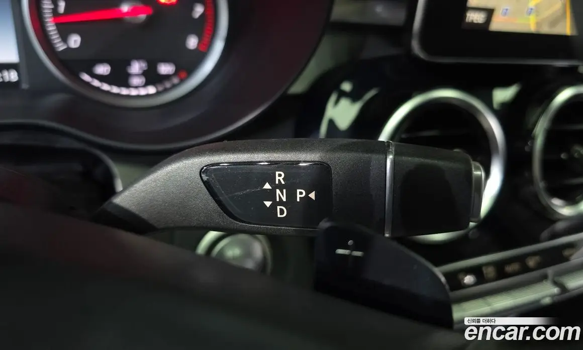 Mercedes-Benz C-Class 2017 2.0 автомат (гидро), фото 12