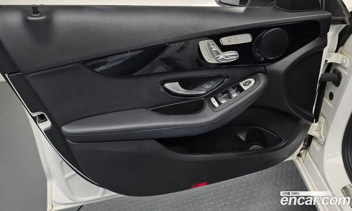 Mercedes-Benz C-Class 2017 2.0 автомат (гидро), фото 14