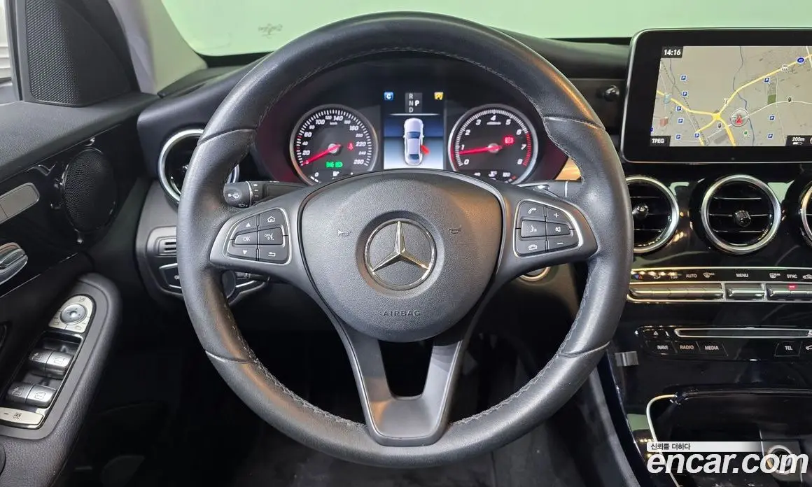 Mercedes-Benz C-Class 2017 2.0 автомат (гидро), фото 18