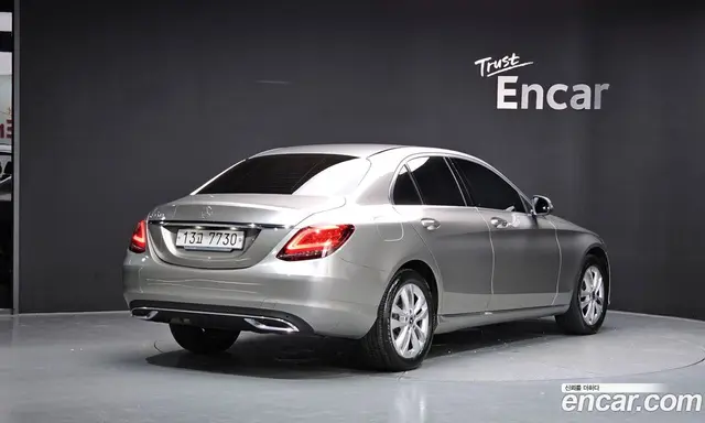 Mercedes-Benz C-Class 2019 1.9 автомат (гидро), миниатюра 2
