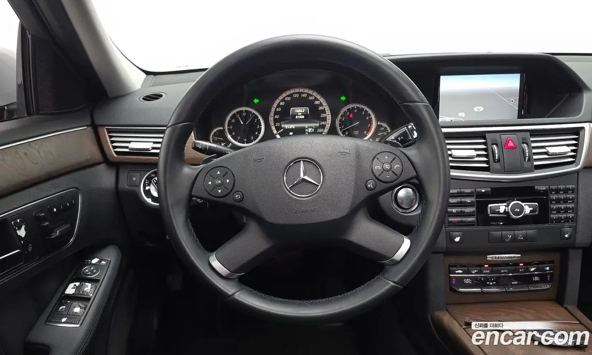 Mercedes-Benz E-Class 2013 3.5 автомат (гидро), фото 18