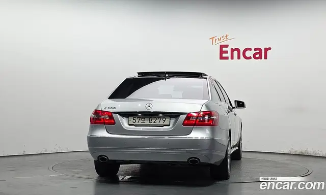 Mercedes-Benz E-Class 2013 3.5 автомат (гидро), миниатюра 3