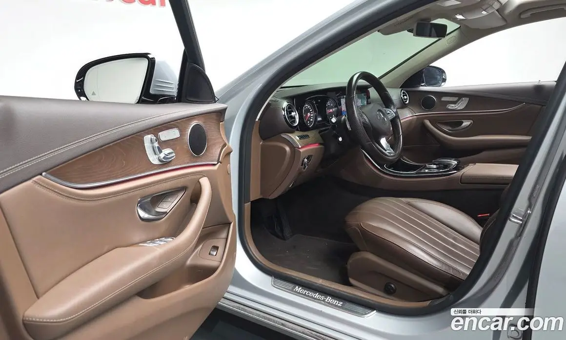 Mercedes-Benz E-Class 2016 1.9 автомат (гидро), фото 12 Mercedes-Benz E-Class 2016 1.9 автомат (гидро), фото 12