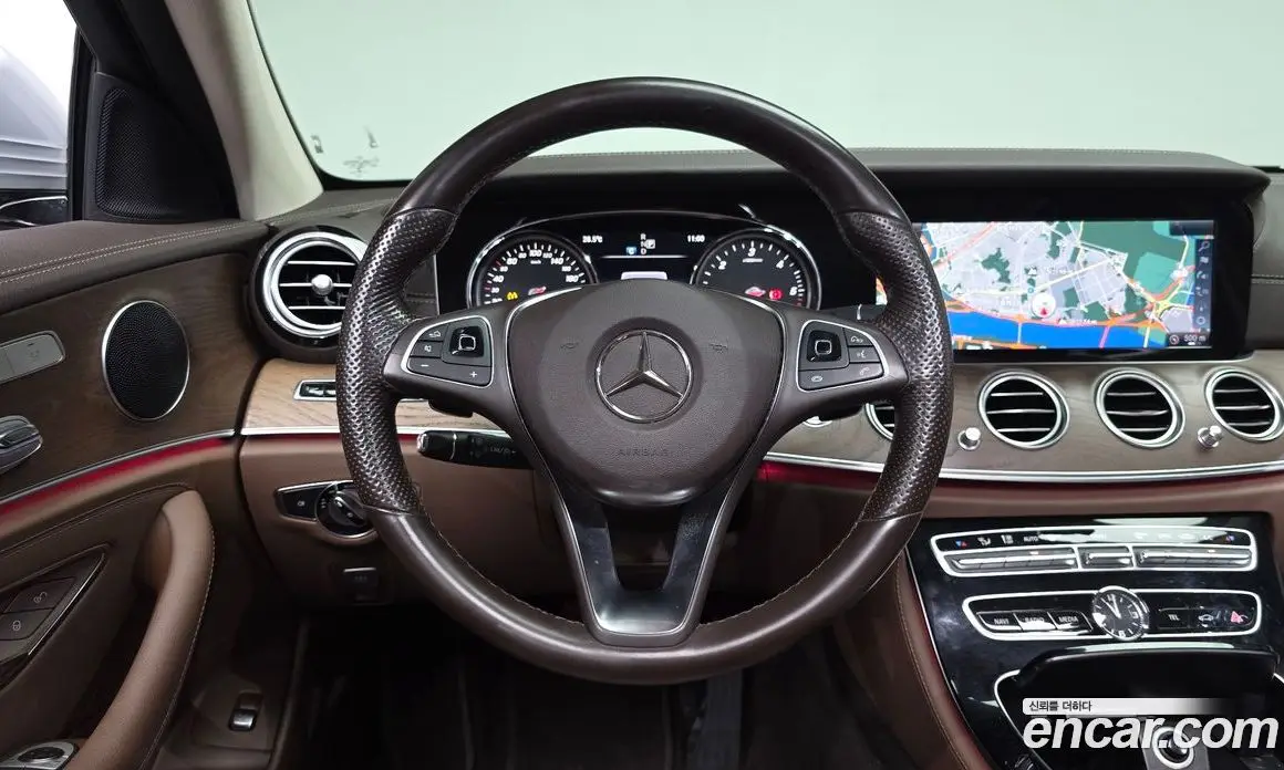 Mercedes-Benz E-Class 2016 1.9 автомат (гидро), фото 17 Mercedes-Benz E-Class 2016 1.9 автомат (гидро), фото 17