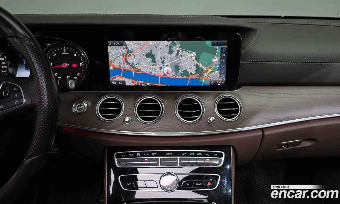 Mercedes-Benz E-Class 2016 1.9 автомат (гидро), фото 18 Mercedes-Benz E-Class 2016 1.9 автомат (гидро), фото 18
