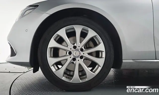 Mercedes-Benz E-Class 2016 1.9 автомат (гидро), миниатюра 4 Mercedes-Benz E-Class 2016 1.9 автомат (гидро), миниатюра 4