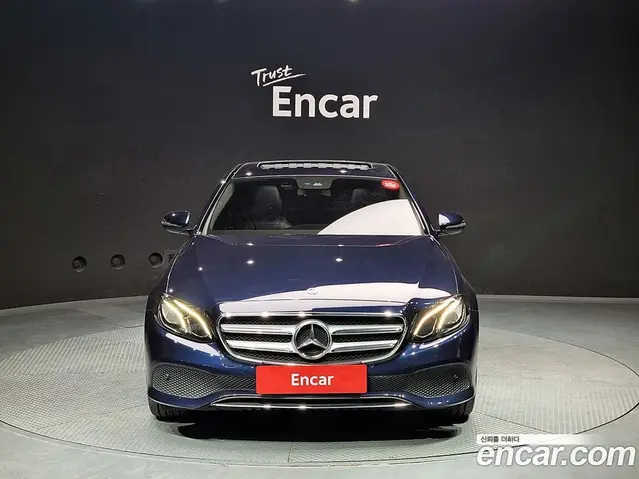 Mercedes-Benz E-Class 2018 2.0 автомат (гидро), миниатюра 3 Mercedes-Benz E-Class 2018 2.0 автомат (гидро), миниатюра 3