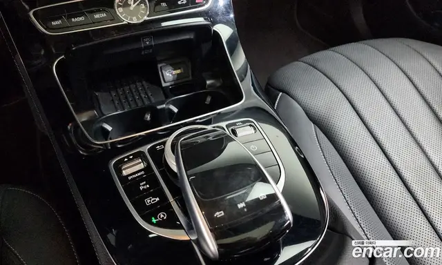 Mercedes-Benz E-Class 2019 2.0 автомат (гидро), миниатюра 12