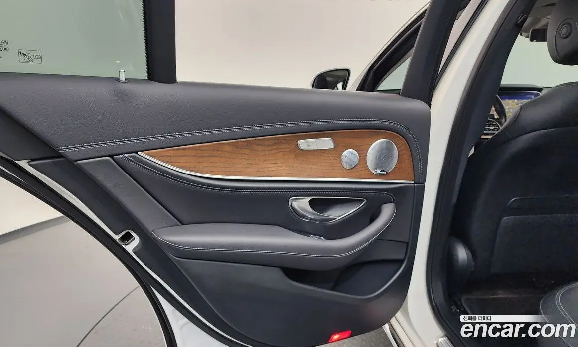 Mercedes-Benz E-Class 2019 2.0 автомат (гидро), фото 15