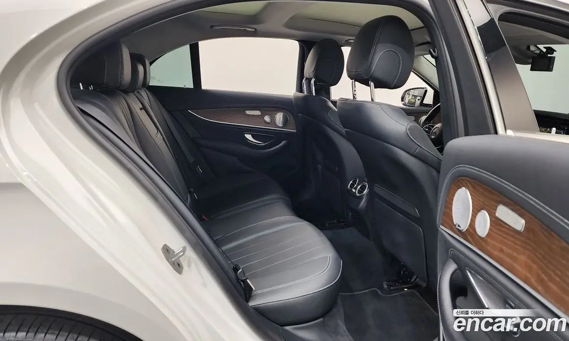 Mercedes-Benz E-Class 2019 2.0 автомат (гидро), фото 17