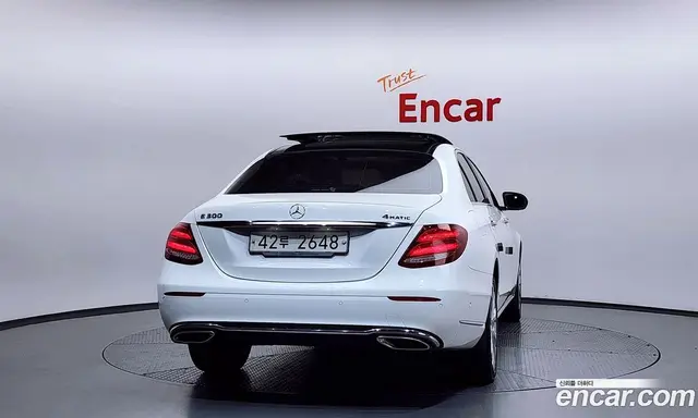 Mercedes-Benz E-Class 2019 2.0 автомат (гидро), миниатюра 4