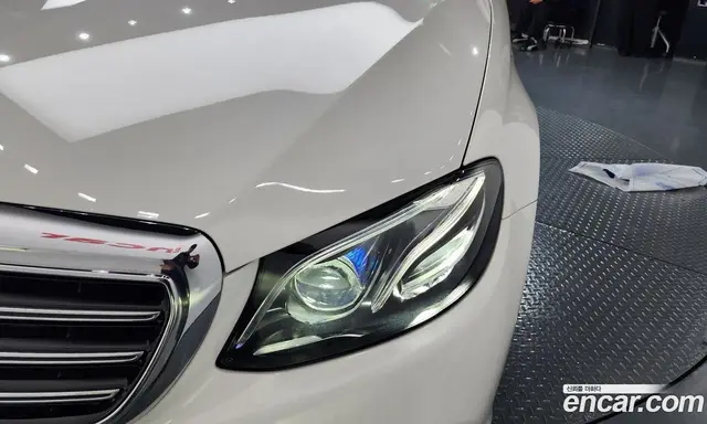 Mercedes-Benz E-Class 2019 2.0 автомат (гидро), миниатюра 8