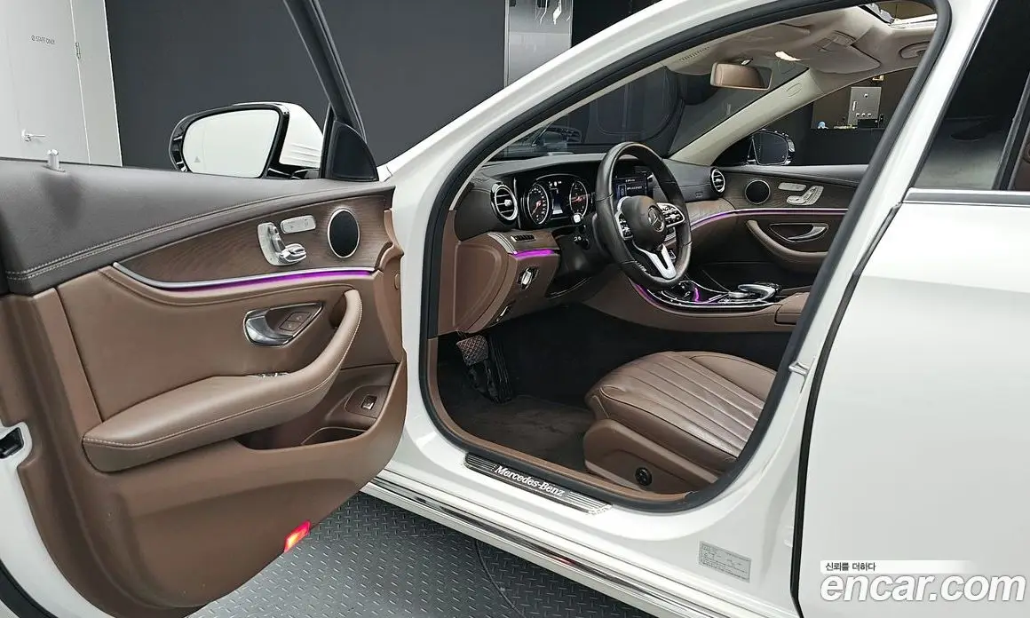 Mercedes-Benz E-Class 2019 1.9 автомат (гидро), фото 13 Mercedes-Benz E-Class 2019 1.9 автомат (гидро), фото 13