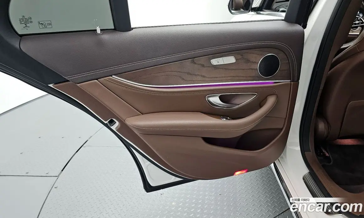 Mercedes-Benz E-Class 2019 1.9 автомат (гидро), фото 15 Mercedes-Benz E-Class 2019 1.9 автомат (гидро), фото 15