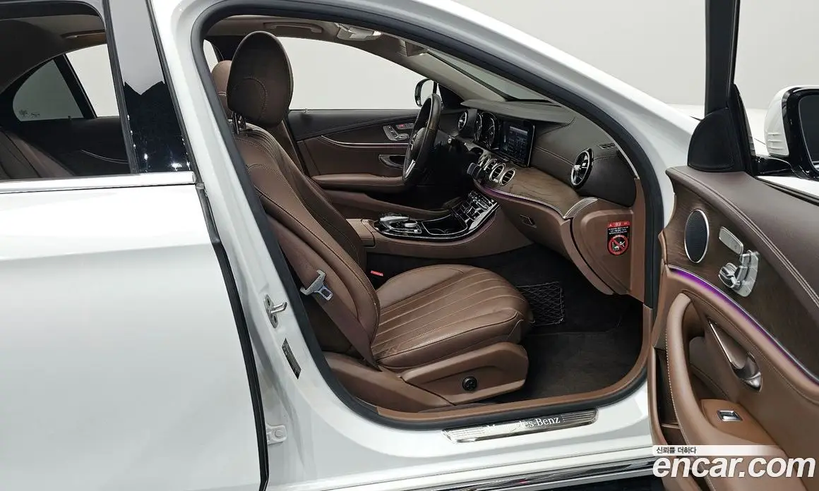Mercedes-Benz E-Class 2019 1.9 автомат (гидро), фото 16 Mercedes-Benz E-Class 2019 1.9 автомат (гидро), фото 16