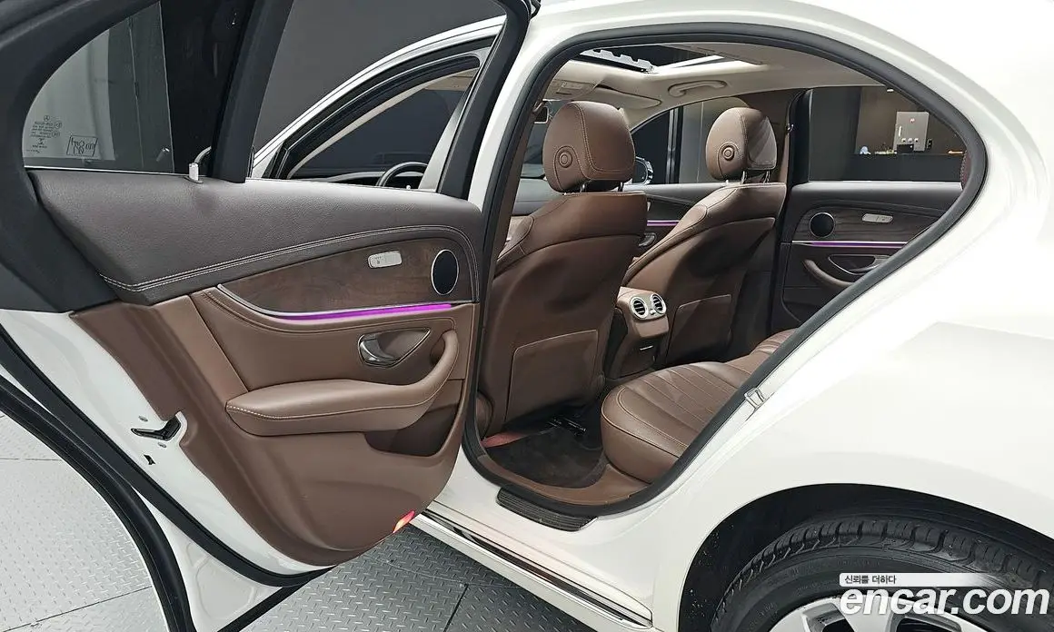 Mercedes-Benz E-Class 2019 1.9 автомат (гидро), фото 18 Mercedes-Benz E-Class 2019 1.9 автомат (гидро), фото 18