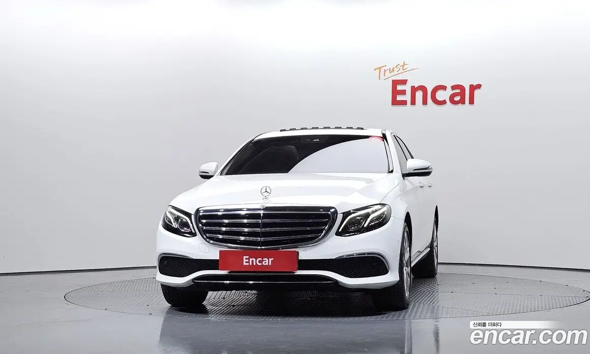 Mercedes-Benz E-Class 2019 1.9 автомат (гидро), фото 3 Mercedes-Benz E-Class 2019 1.9 автомат (гидро), фото 3