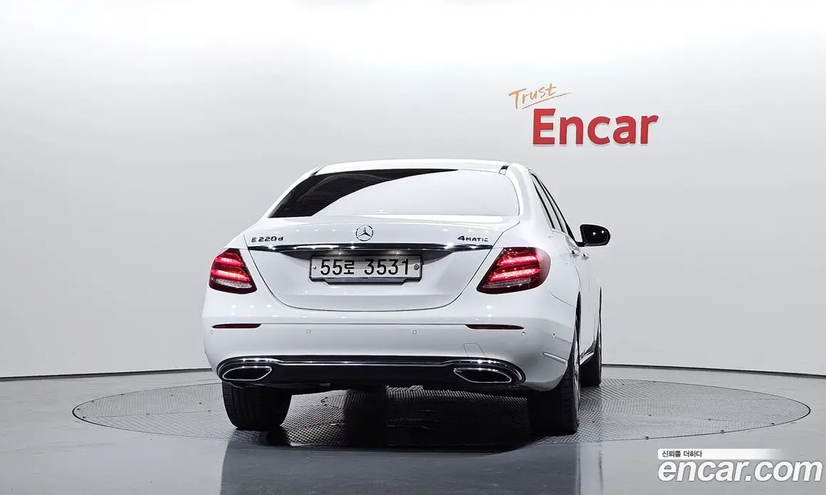 Mercedes-Benz E-Class 2019 1.9 автомат (гидро), фото 4 Mercedes-Benz E-Class 2019 1.9 автомат (гидро), фото 4