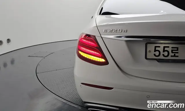Mercedes-Benz E-Class 2019 1.9 автомат (гидро), миниатюра 9 Mercedes-Benz E-Class 2019 1.9 автомат (гидро), миниатюра 9