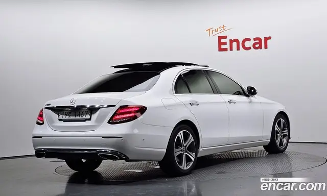 Mercedes-Benz E-Class, 2019, 87 966 км