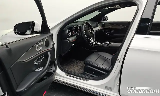 Mercedes-Benz E-Class 2019 2.0 автомат (гидро), миниатюра 12