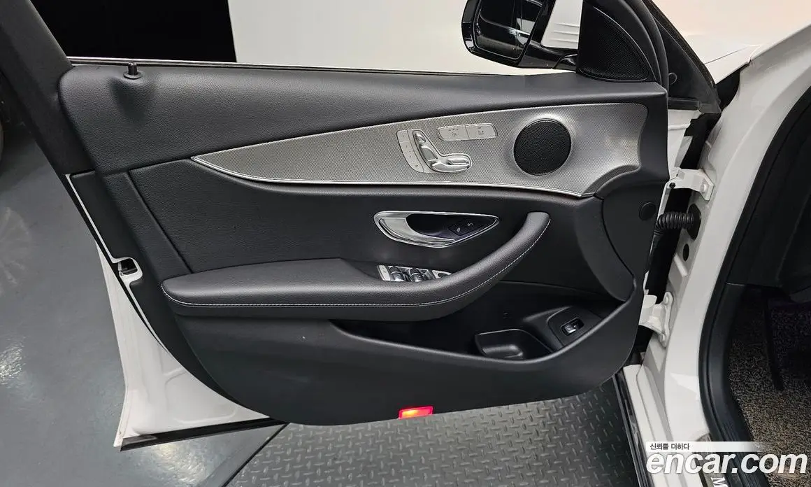 Mercedes-Benz E-Class 2019 2.0 автомат (гидро), фото 13