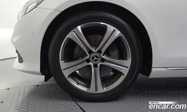 Mercedes-Benz E-Class 2019 2.0 автомат (гидро), миниатюра 4