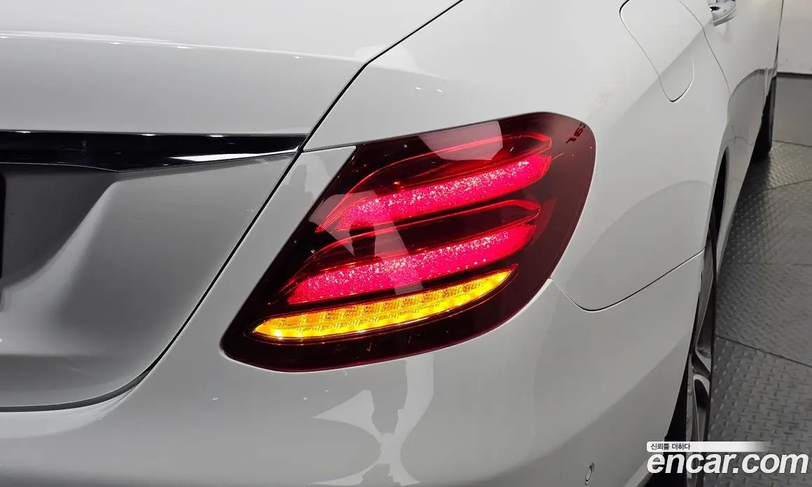 Mercedes-Benz E-Class 2019 2.0 автомат (гидро), фото 8
