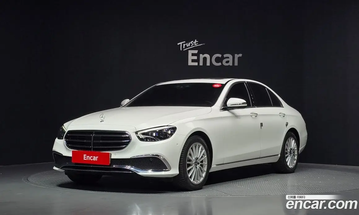Mercedes-Benz E-Class 2020 2.0 автомат (гидро), фото 1 Mercedes-Benz E-Class 2020 2.0 автомат (гидро), фото 1
