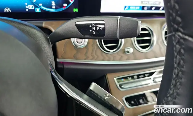 Mercedes-Benz E-Class 2020 2.0 автомат (гидро), миниатюра 12