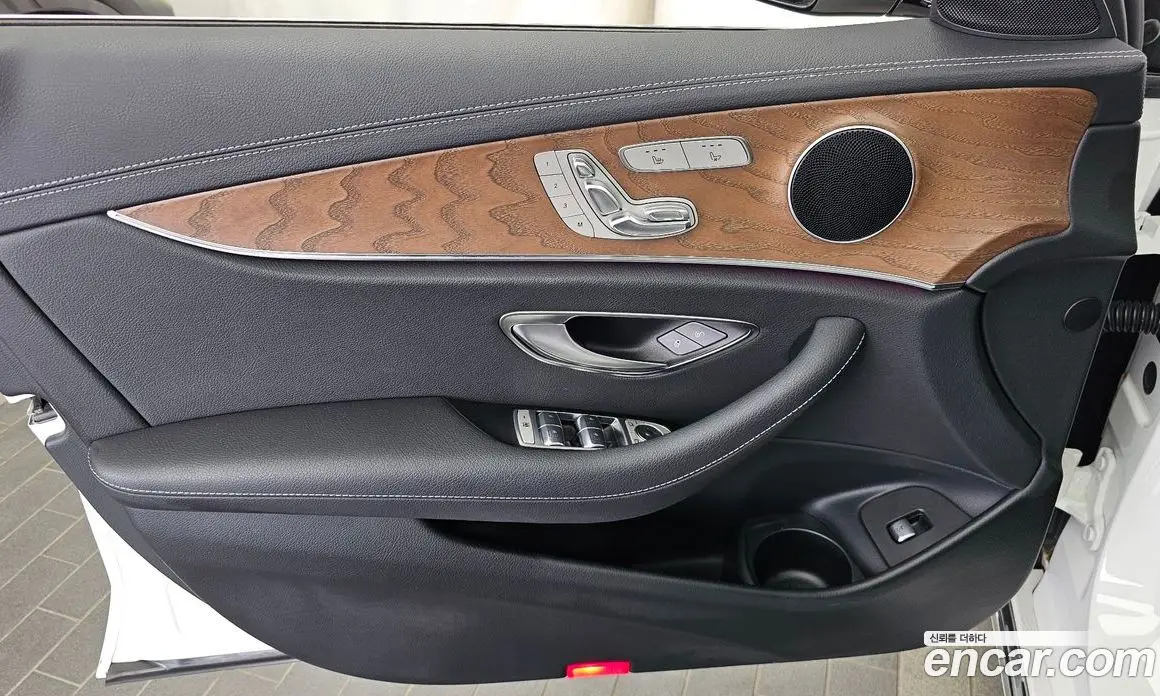 Mercedes-Benz E-Class 2020 2.0 автомат (гидро), фото 14 Mercedes-Benz E-Class 2020 2.0 автомат (гидро), фото 14