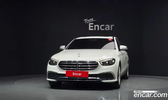 Mercedes-Benz E-Class 2020 2.0 автомат (гидро), миниатюра 3 Mercedes-Benz E-Class 2020 2.0 автомат (гидро), миниатюра 3