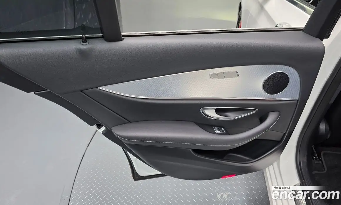 Mercedes-Benz E-Class 2020 2.0 автомат (гидро), фото 15