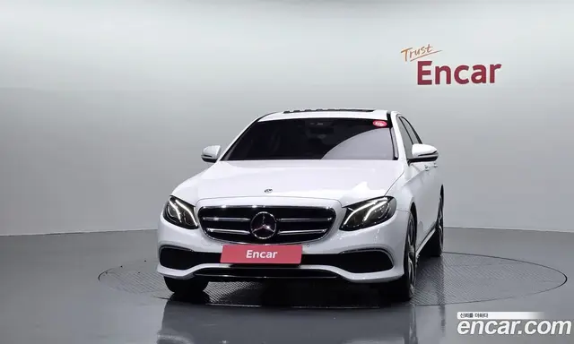 Mercedes-Benz E-Class 2020 2.0 автомат (гидро), миниатюра 3