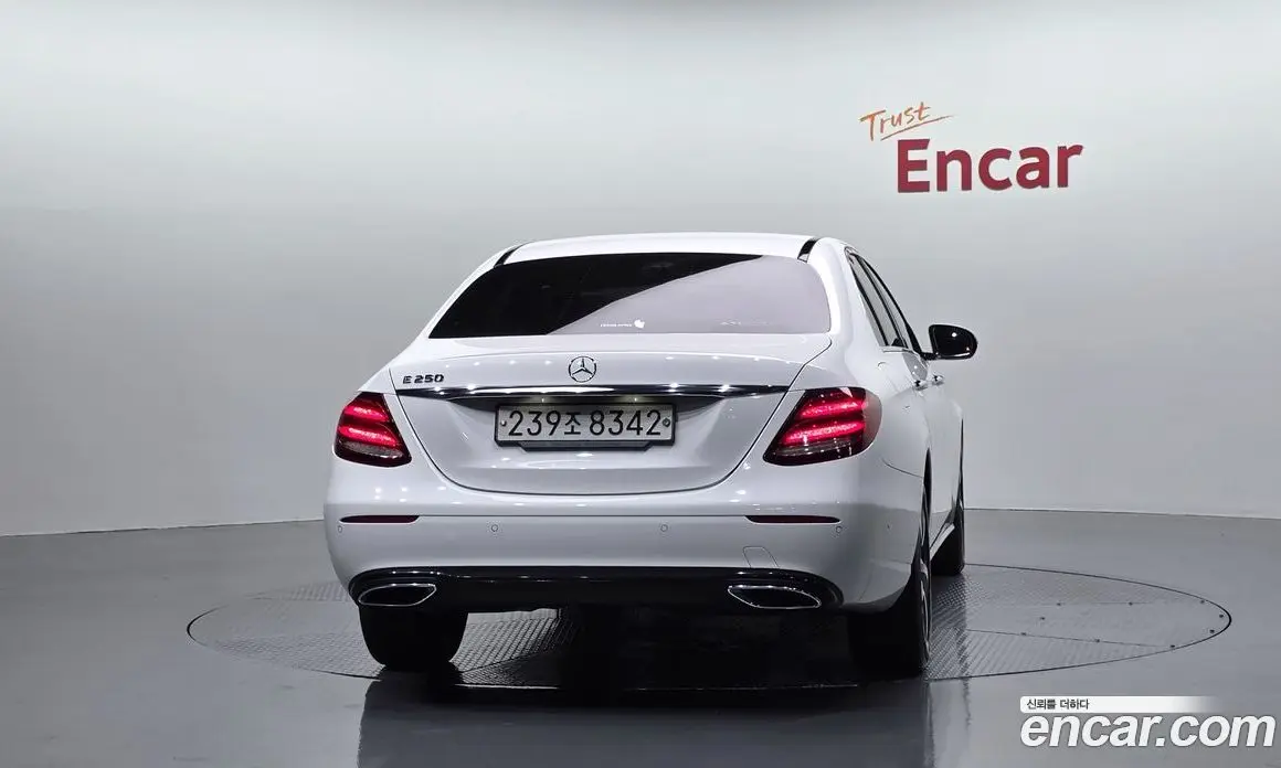 Mercedes-Benz E-Class 2020 2.0 автомат (гидро), фото 4