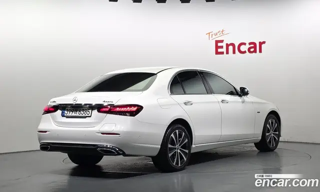 Mercedes-Benz E-Class 2021 2.0 автомат (гидро), миниатюра 2 Mercedes-Benz E-Class 2021 2.0 автомат (гидро), миниатюра 2