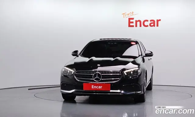Mercedes-Benz E-Class 2022 2.0 автомат (гидро), миниатюра 3 Mercedes-Benz E-Class 2022 2.0 автомат (гидро), миниатюра 3
