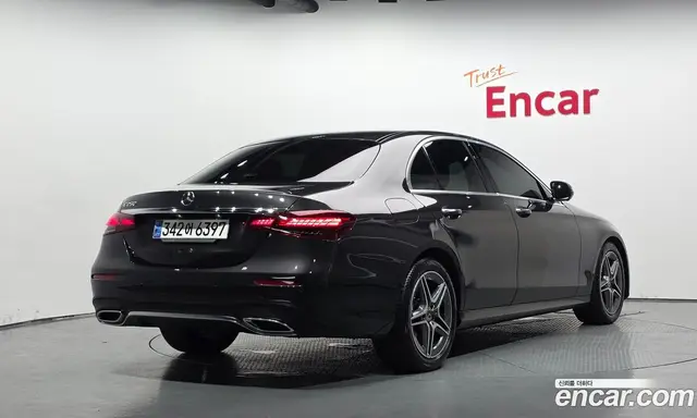 Mercedes-Benz E-Class, 2023, 26 913 км