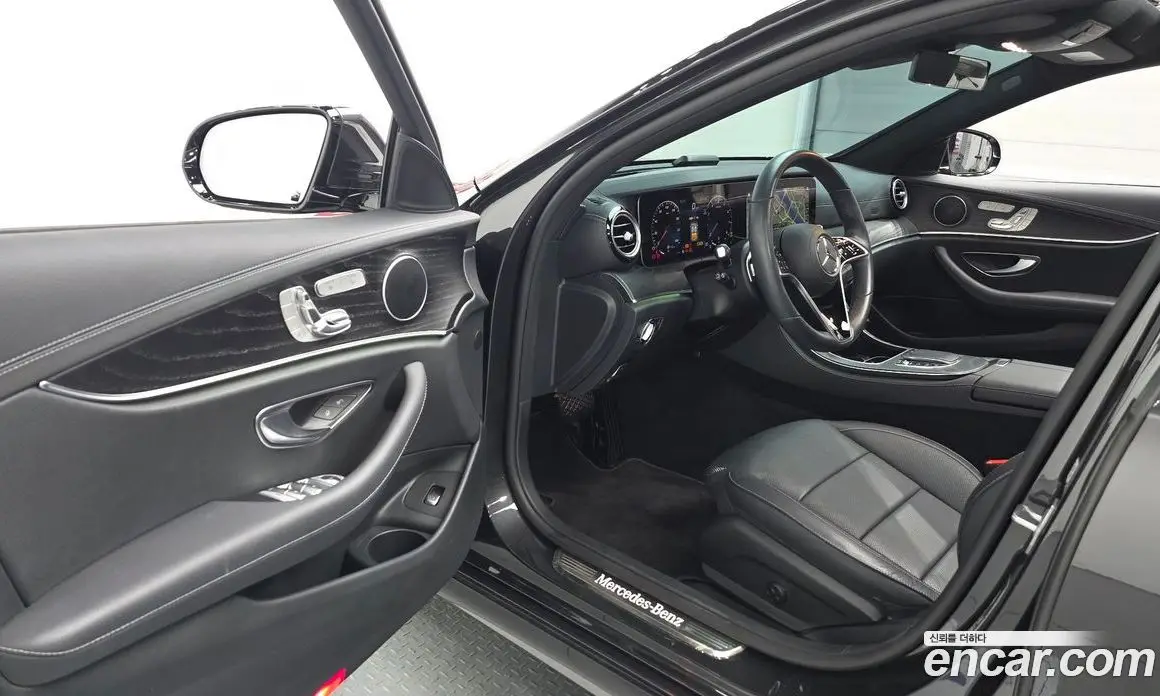 Mercedes-Benz E-Class 2023 2.0 автомат (гидро), фото 12 Mercedes-Benz E-Class 2023 2.0 автомат (гидро), фото 12