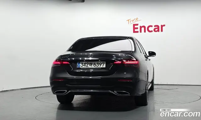 Mercedes-Benz E-Class 2023 2.0 автомат (гидро), миниатюра 3 Mercedes-Benz E-Class 2023 2.0 автомат (гидро), миниатюра 3