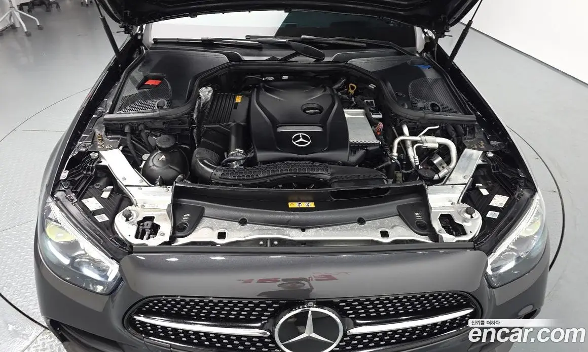 Mercedes-Benz E-Class 2023 2.0 автомат (гидро), фото 5 Mercedes-Benz E-Class 2023 2.0 автомат (гидро), фото 5