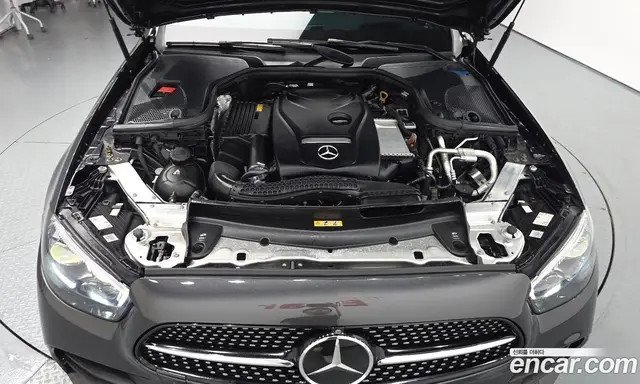 Mercedes-Benz E-Class 2023 2.0 автомат (гидро), миниатюра 5 Mercedes-Benz E-Class 2023 2.0 автомат (гидро), миниатюра 5