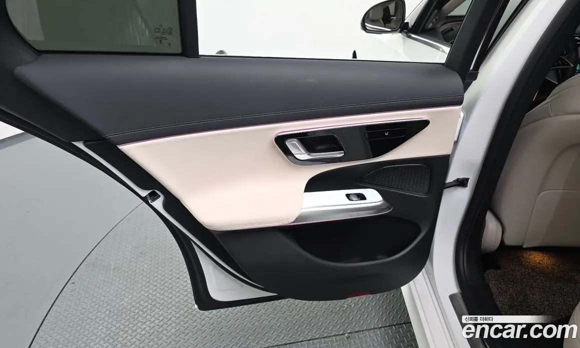 Mercedes-Benz E-Class 2025 2.0 автомат (гидро), фото 15