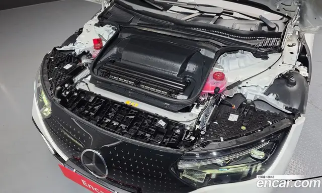 Mercedes-Benz EQE 2023 0.3 автомат (гидро), миниатюра 6