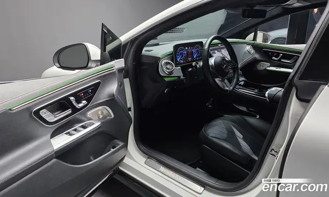 Mercedes-Benz EQE 2023 0.3 автомат (гидро), миниатюра 10