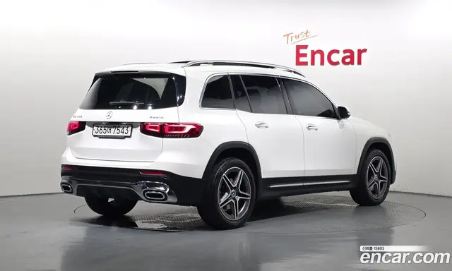 Mercedes-Benz GLB-Class 2022 2.0 автомат (гидро), миниатюра 2